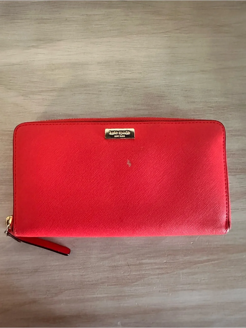 kate spade red saffiano continental wallet with gold plaque